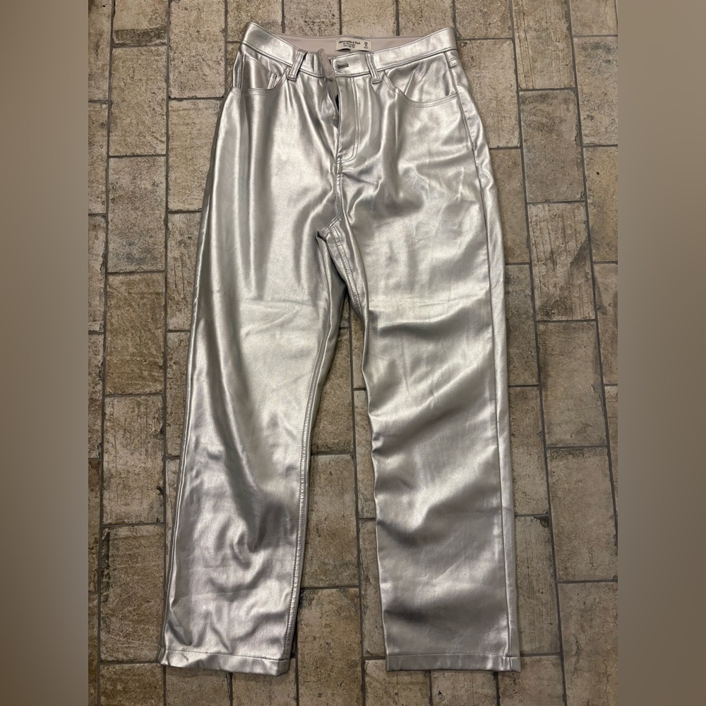 Abercrombie & Fitch Ultra High Rise Metallic Silver Pants size 8